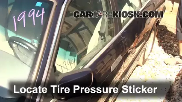 1995 BMW 540i 4.0L V8 Neumáticos y ruedas Controlar presión de neumáticos